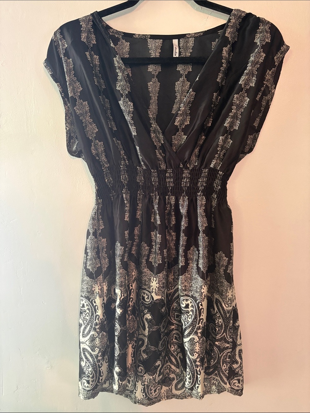 Studio Y Black and Silver Paisley V-Neck Mini Dress